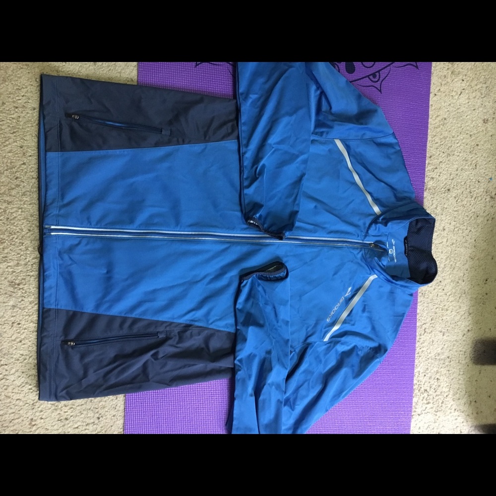 Brook’s Windbreaker Running Jacket Size L